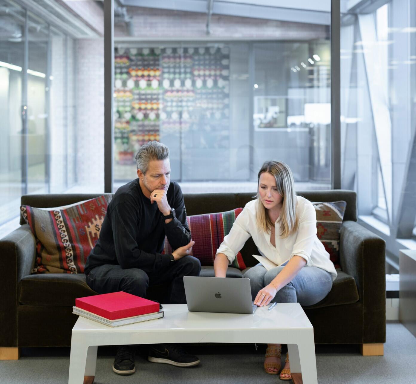 Linkedin sales solutions o FMI6 Cd D7y U unsplash