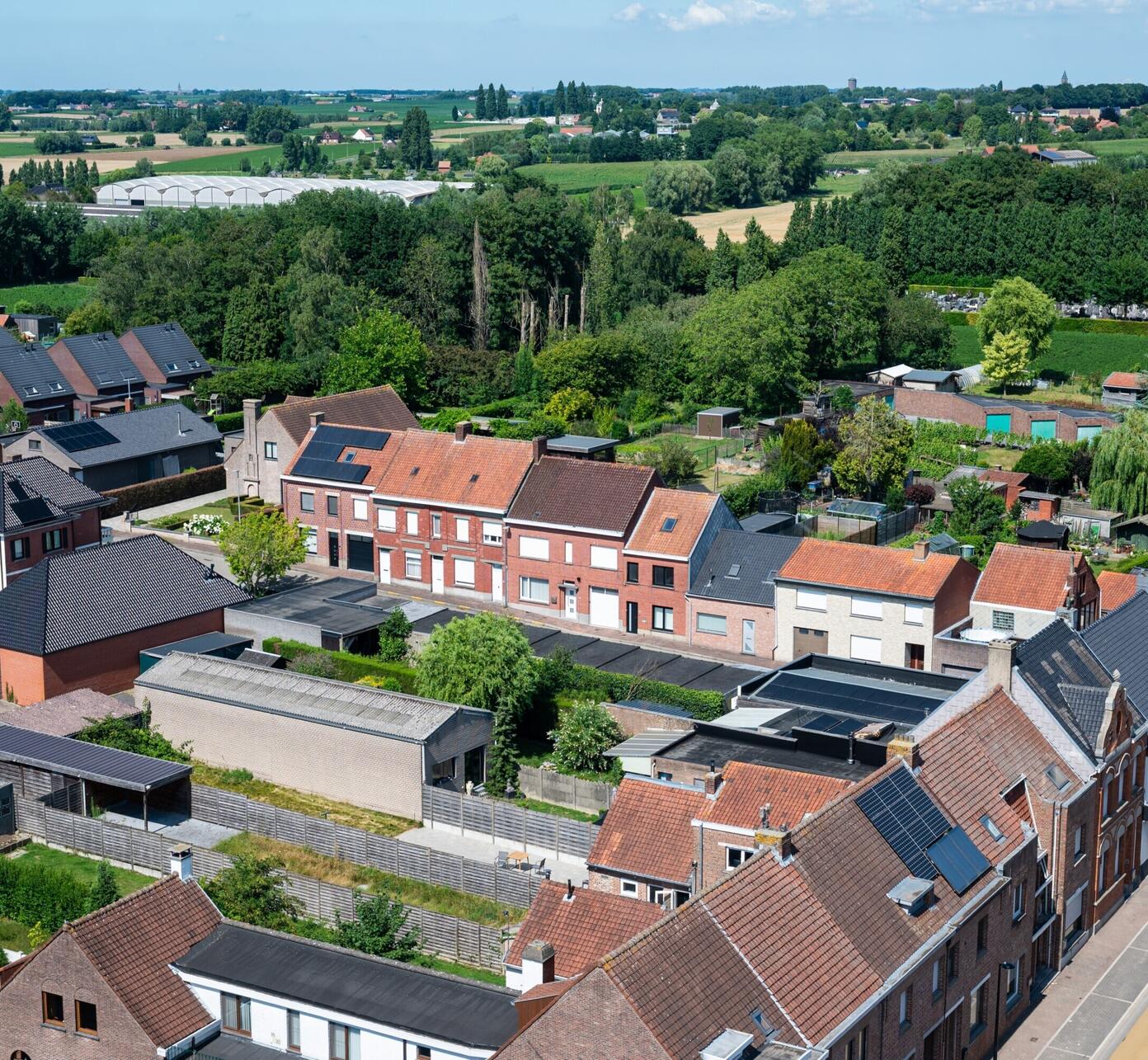 Shutterstock 2661172669