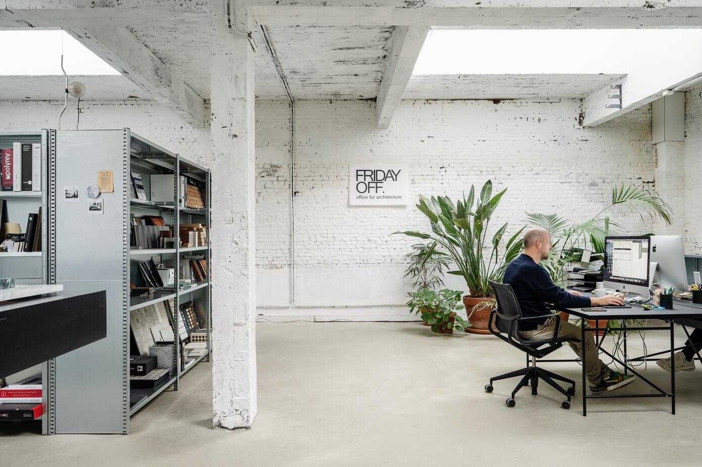 FRIDAY OFFICE LO 002